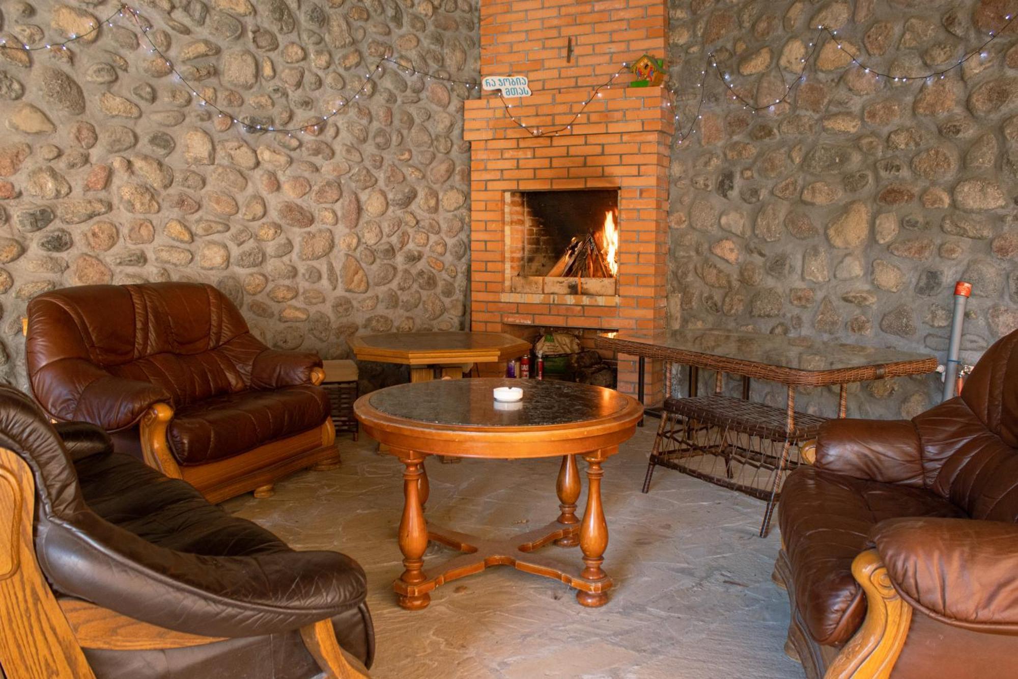 Guest House Oxygen Stepancminda Exteriér fotografie